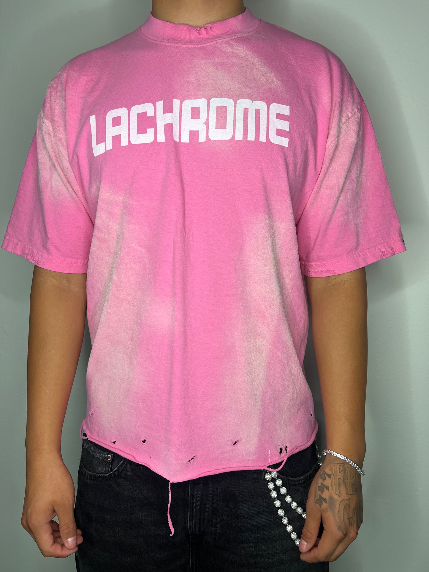PINK LACHROME DISTRESSED TEE